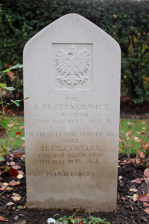 Henryk Strzelczok (served as Przybylek) Polish War Grave