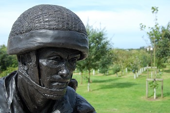 Paratrooper Statue - Parachute Regiment Memorial