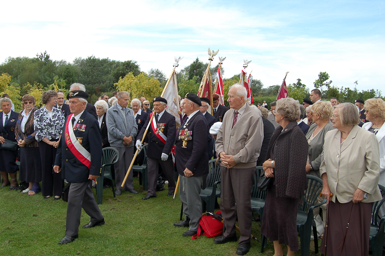 Polish Standards - Polish Armed Forces Memorial 2012