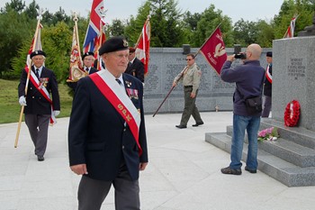 Polish Standards - Polish Armed Forces Memorial 2012