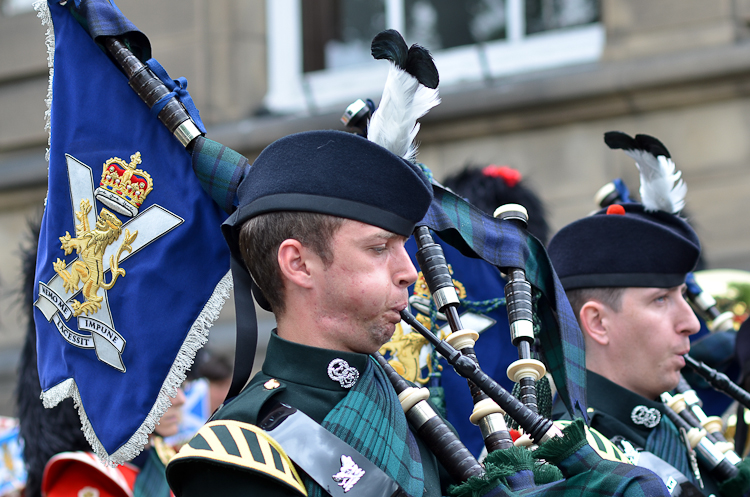 Pipes and Drums, Argyll and Sutherland Highlanders - Farewell Parade Stirling 2013