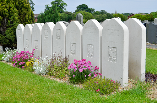 Polish war graves in Mount Vernon cemetery, Edinburgh.