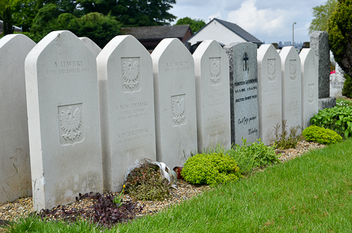 Polish war graves in Mount Vernon cemetery, Edinburgh.