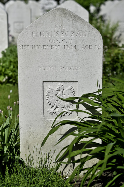 Franciszek Kruszczak Polish War Grave