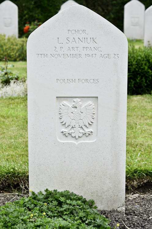 Leon Saniuk Polish War Grave