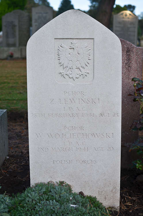 Zenon Lewinski Polish War Grave