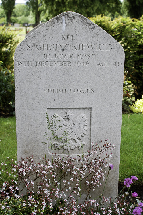 Stefan Chudzikiewicz Polish War Grave