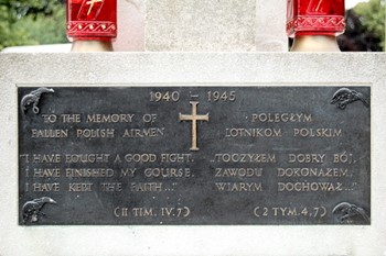 Polish War Graves (Newark) - To the Memory of Fallen Polish Airmen