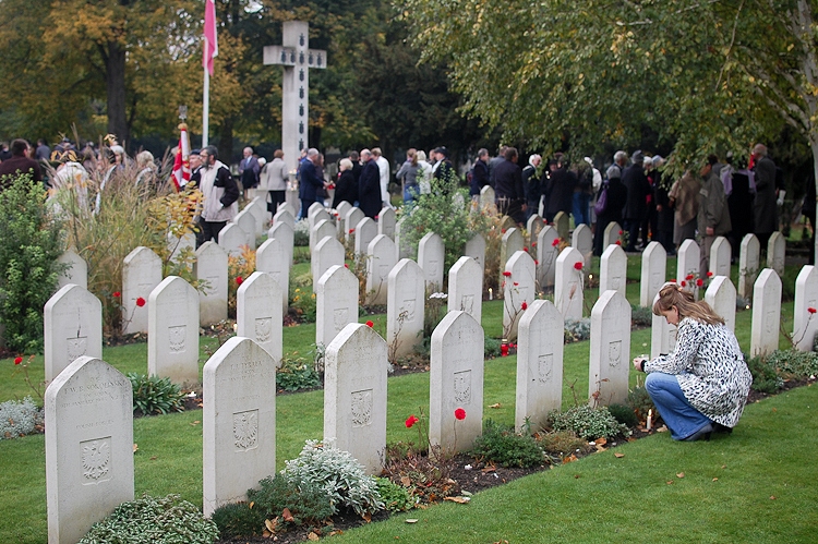 A Candle is Lit, All Souls, Polish War Graves, Newark