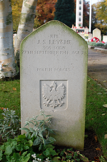 Jerzy Slawomir Leyche Polish War Grave