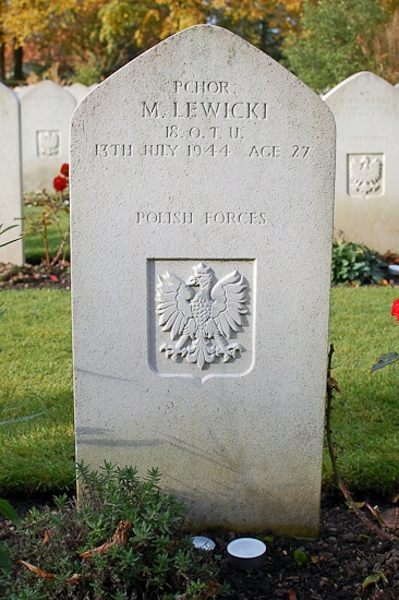 Marian Lewicki Polish War Grave