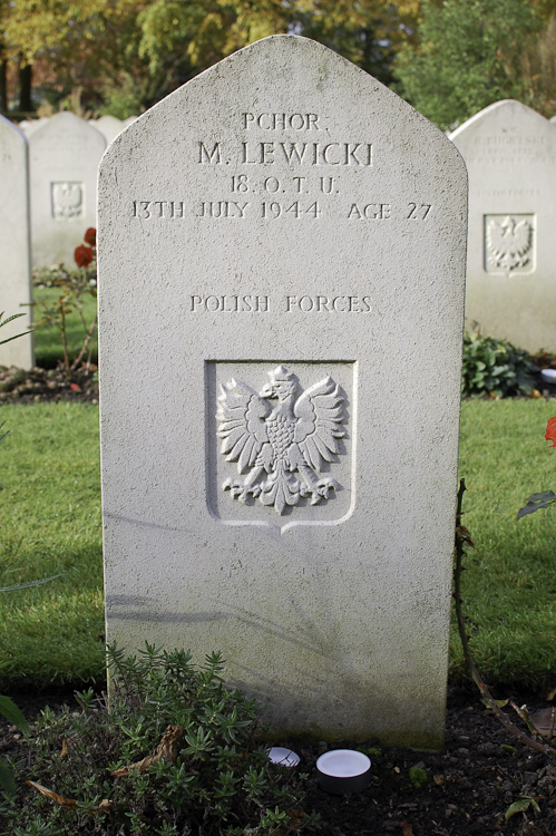 Marian Lewicki Polish War Grave