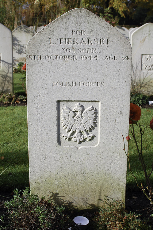 Leonard Piekarski Polish War Grave