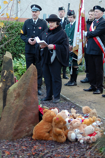 Aileen Orr reading from her book Wojtek the Bear