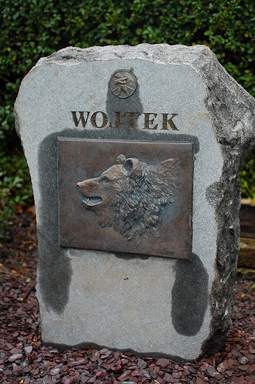 Wojtek the Bear Granite Memorial, Redbraes Place, Edinburgh