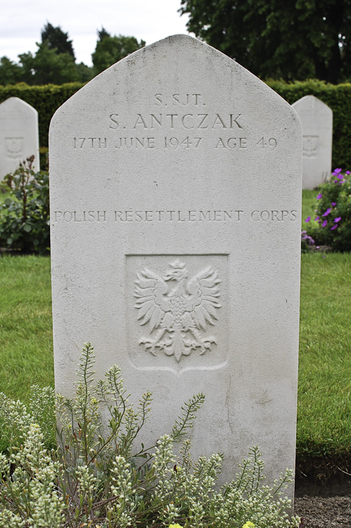 Szczepan Antczak Polish War Grave