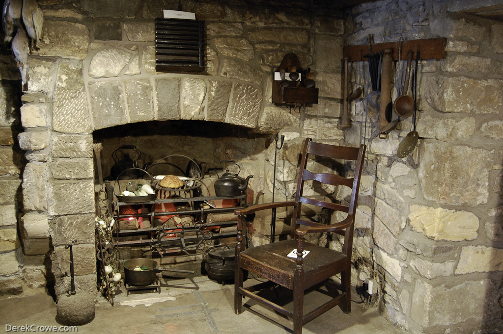 Cooking, Provand's Lordship 1471, Glasgow, Scotland