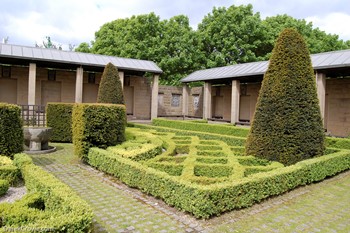 St Nicholas Garden, Provand's Lordship 1471, Glasgow