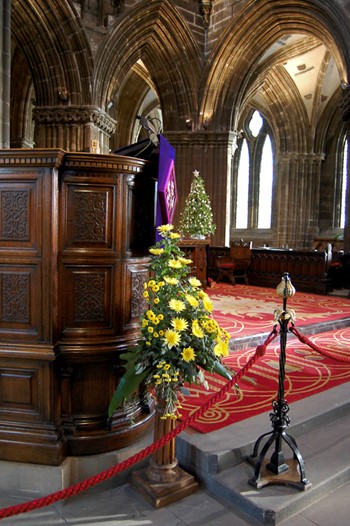 Glasgow Cathedral Pulpit - Christmas 2009 (Scotland)