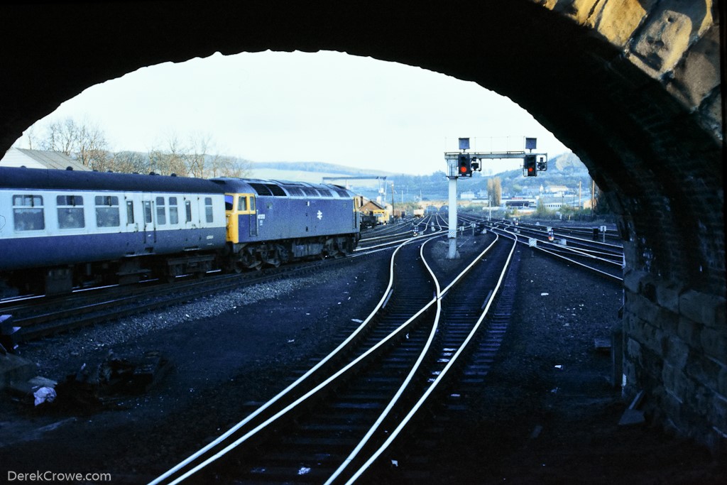 47102 Perth Railway Station 1981