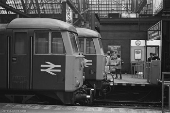 86217 & 86241 Glasgow Central Station 1983 British Rail