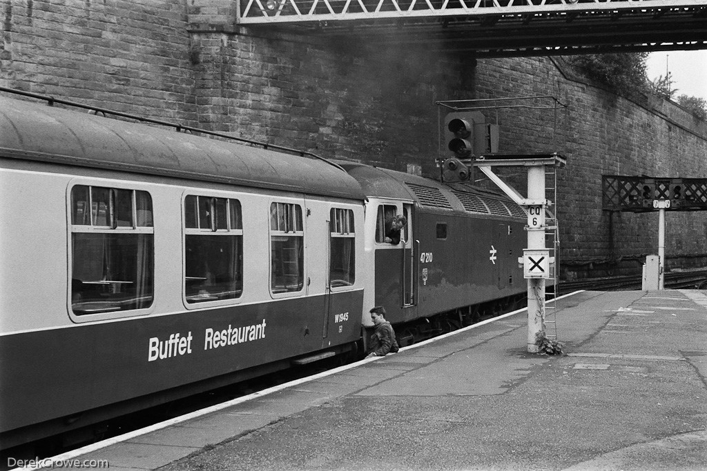 47210 Glasgow Queen Street Railway Station 1986