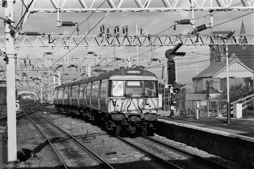 303020 EMU Motherwell Railway Station 1988