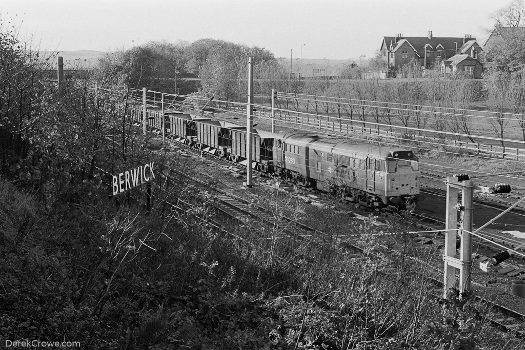 31283 Freight Train Berwick-upon-Tweed Railway Station 1988