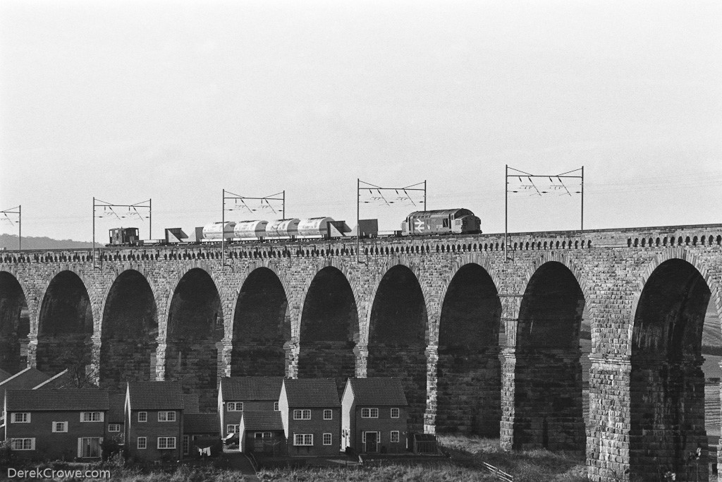 37035 Berwick-upon-Tweed Royal Border Bridge 1988