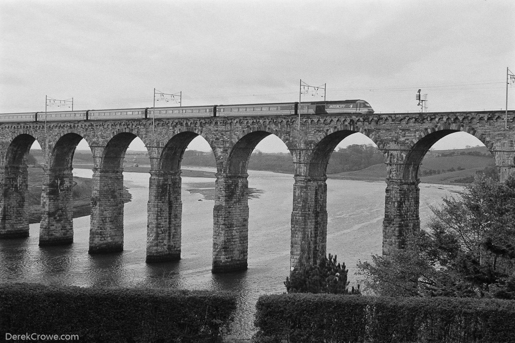 HST Berwick-upon-Tweed Royal Border Bridge 1988