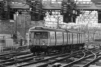 303046 EMU Glasgow Central Railway Station 1989 British Rail