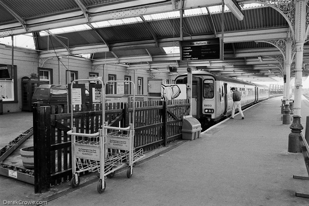 156513 Kilmarnock Railway Station 1990
